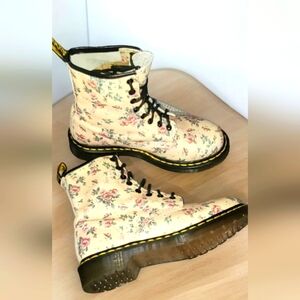 Dr. Martens Floral Cream Combat Boots